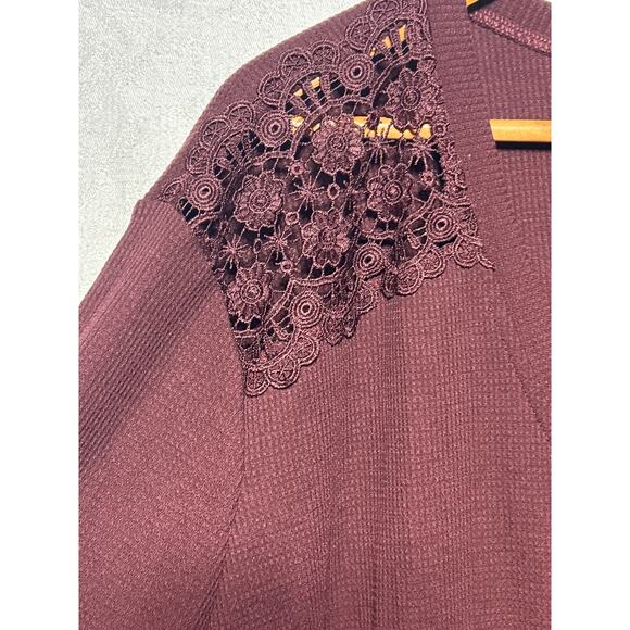 Torrid Top 2 2X Burgundy Thermal Waffle Knit Lace Detail Peplum Babydoll - Picture 4 of 9